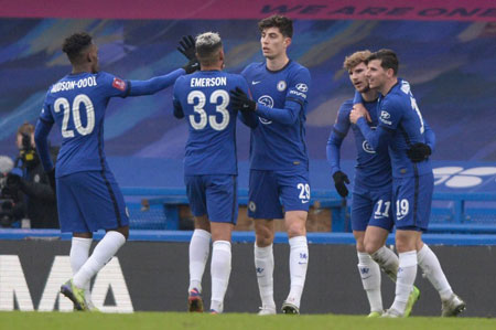 《漫威争锋》限定新皮上线：斗篷与匕首「冰上芭蕾」