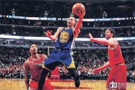 上合组织雪地足球赛 俄罗斯球队与印度球队会师决赛